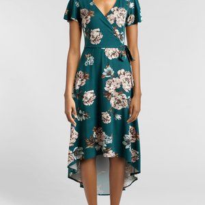 A Byer Green Floral Dress with Asymmetrical Hem